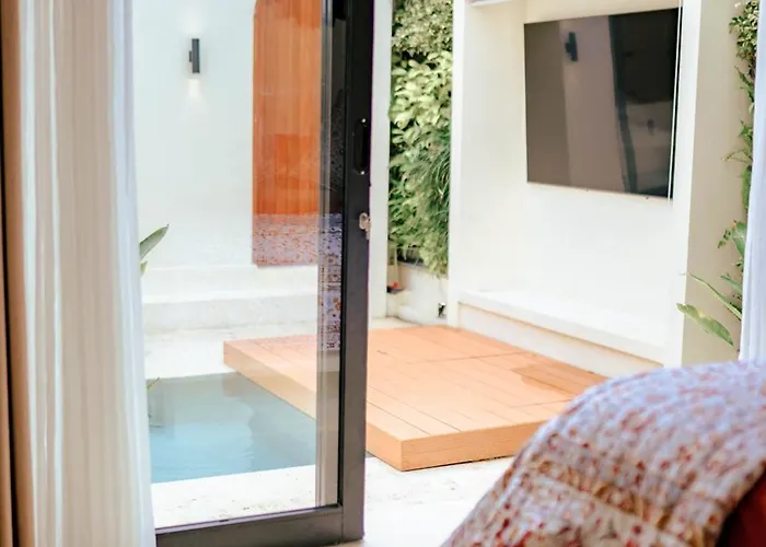Mandee 2 Villa